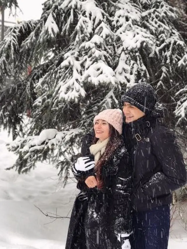 [Bintang] Asmirandah dan Jonas Rivanno