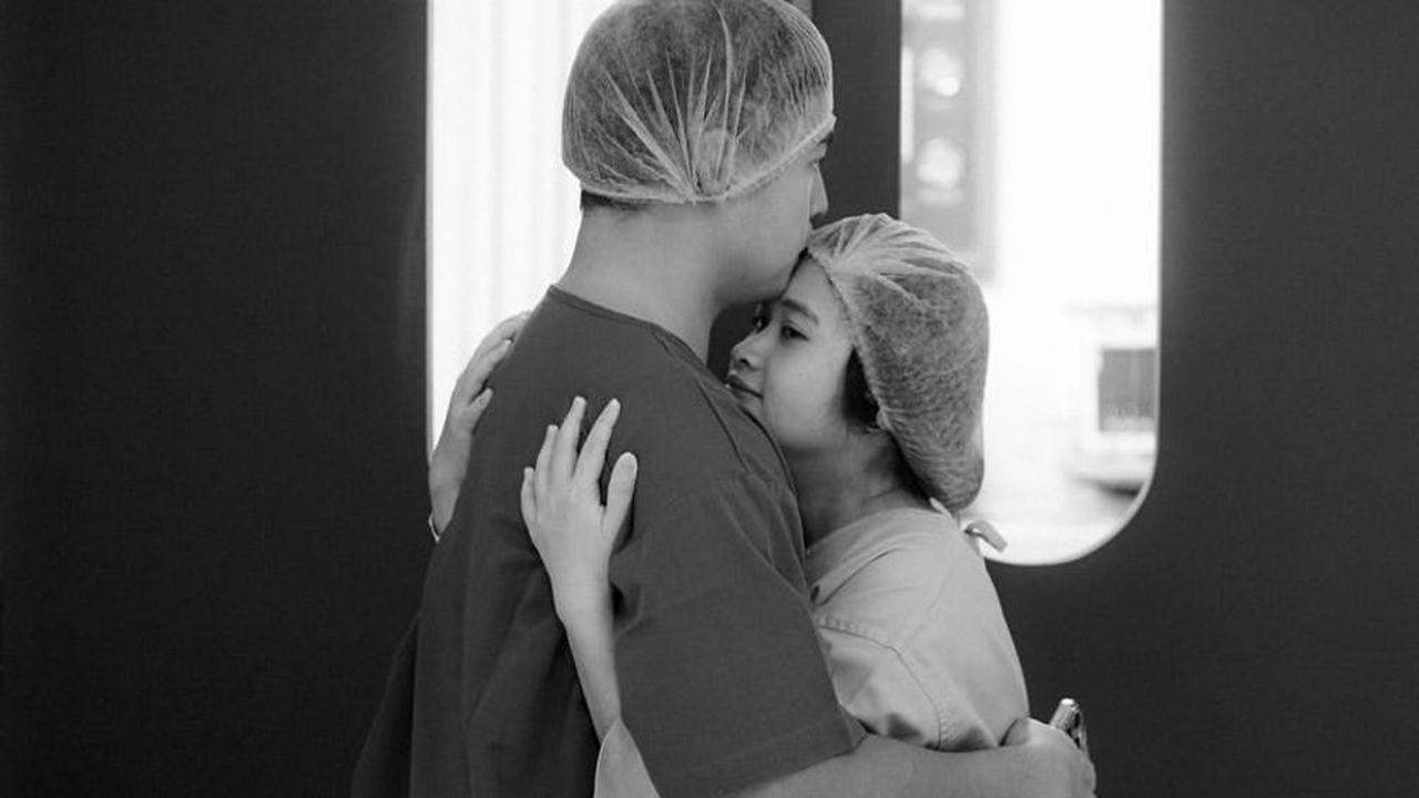 7 Potret Mengharukan Gritte Agatha Sambut Bayi Pertama yang Penuh Makna