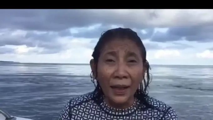 [Bintang] Pesan Menteri Susi untuk Para Penyelam yang Suka Pakai Fin