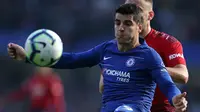 Alvaro Morata. Striker Spanyol berusia 29 tahun yang sejak 2020/2021 menjadi milik Atletico Madrid ini sebelumnya pernah berseragam Chelsea selama 1,5 musim mulai 2017/2018 hingga tengah musim 2018/2019. Ia didatangkan Chelsea dari Real Madrid dengan nilai transfer 66 juta euro atau kini setara Rp1 triliun. Bersama The Blues ia total tampil dalam 72 laga di semua ajang dengan torehan 24 gol dan 6 assist. Di bursa transfer musim panas 2022/2023 ini dirinya dikabarkan diminati oleh Manchester United. (AFP/Daniel Leal)