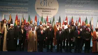 Para kepala negara anggota OKI saat berkumpul di Istanbul, Turki, pada 13 Desember 2017 untuk membahas isu Yerusalem (AP Photo/Lefteris Pitarakis)