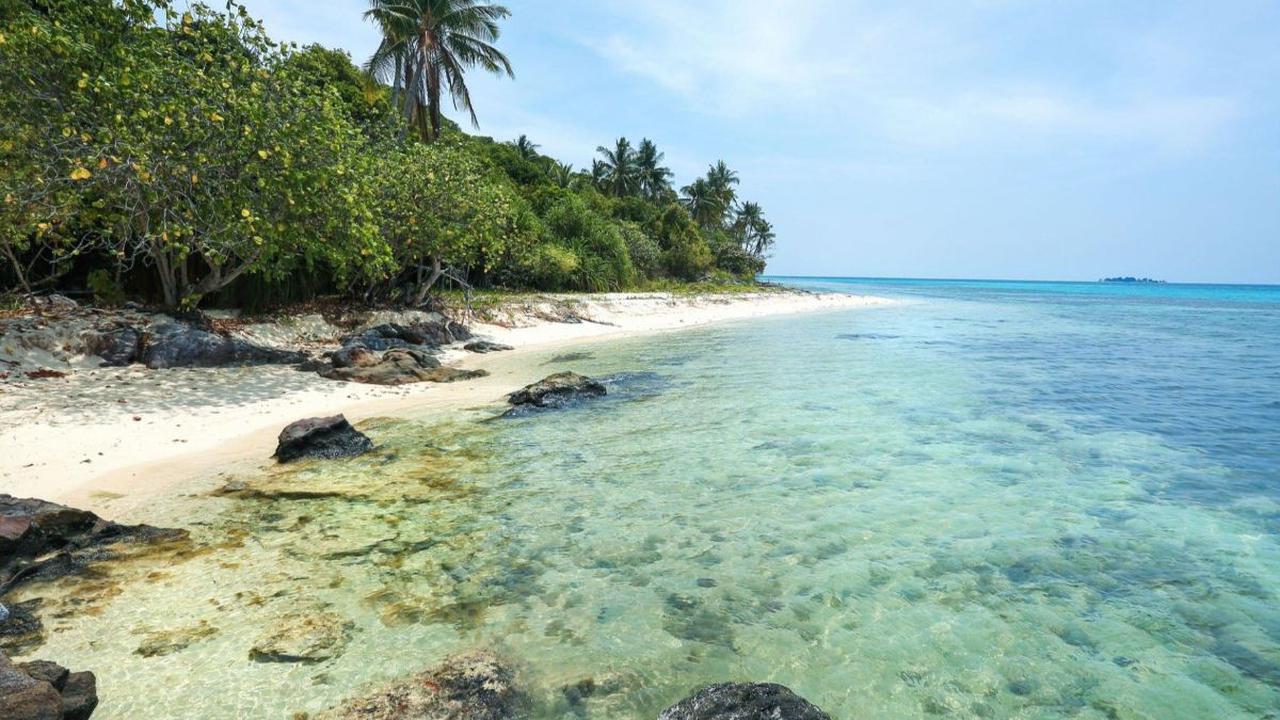 Pulau-Pulau Tersembunyi di Karimun Jawa