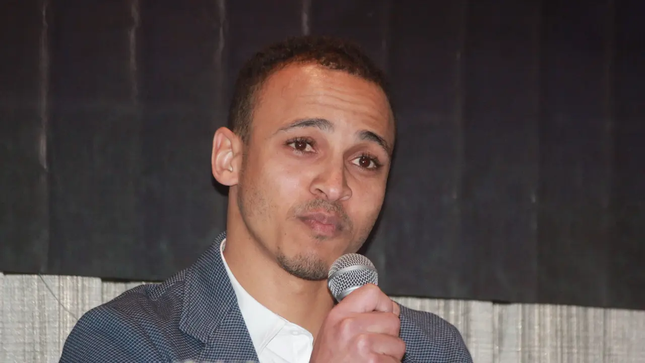 Pemain baru Madura United Peter Odemwingie. 
