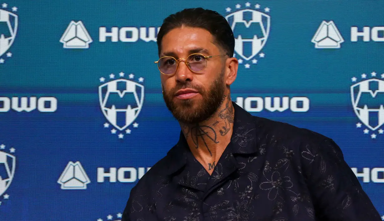 Sergio Ramos pernah kembali ke klub pertamanya, Sevilla. (Julio Cesar AGUILAR/AFP)