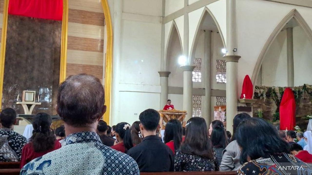 Jumat Agung: Wali Kota Kupang Soroti Pengorbanan dan Harapan di Tengah Tantangan