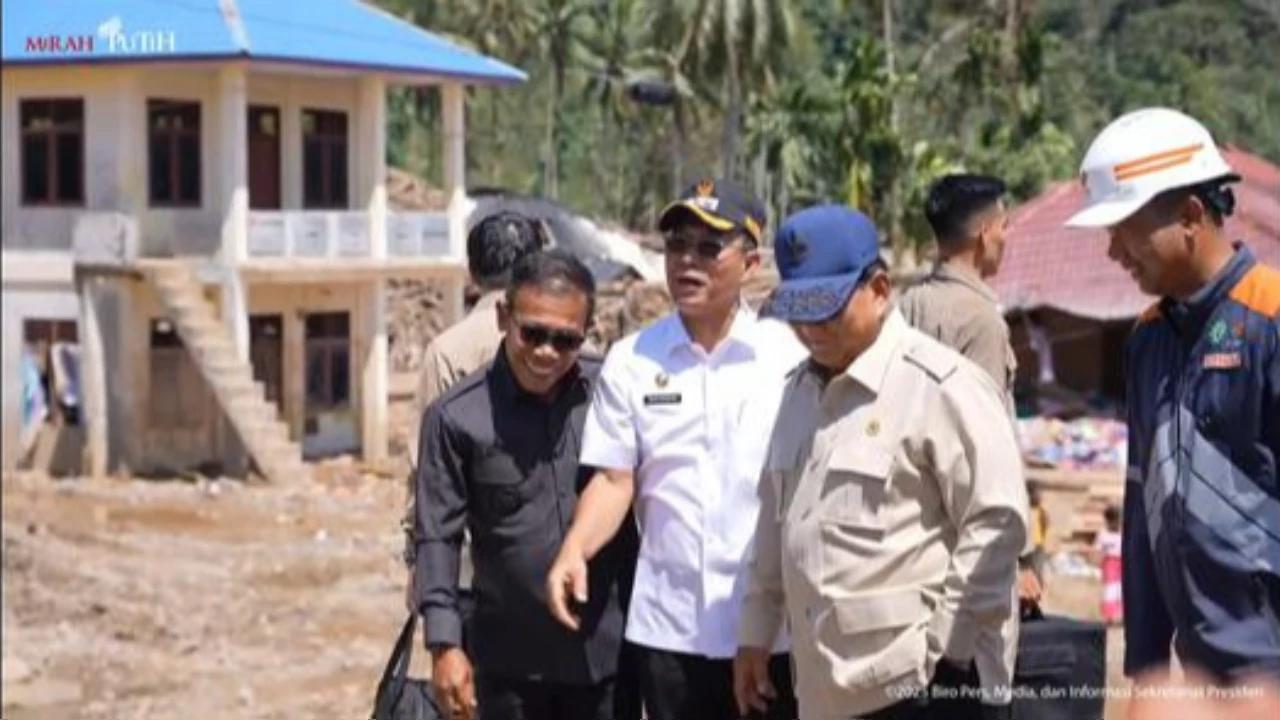 Prabowo Hentikan Kendaraan di Tapanuli Selatan, Sapa Petugas Pencari Korban Hilang