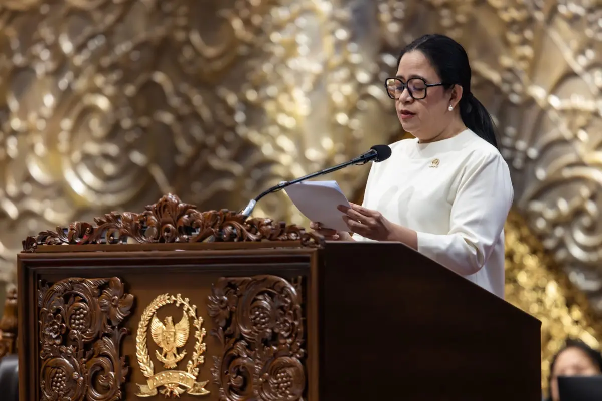 Ketua DPR RI Puan Maharani saat memimpin Rapat Paripurna pembukaan Masa Persidangan III di Gedung Nusantara II, Kompleks Parlemen, Senayan, Jakarta, Selasa (13/1/2026).