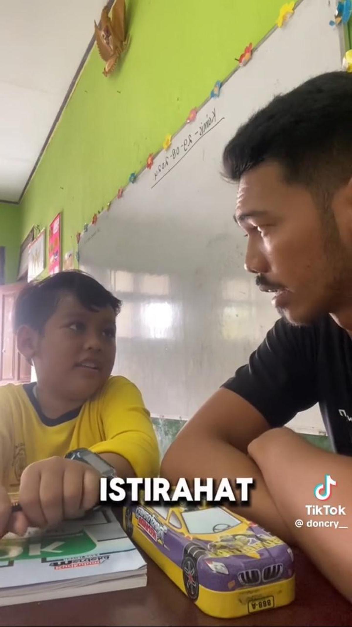 Viral Guru Curhat pada Siswanya yang Masih SD, Respon Muridnya Curi Perhatian