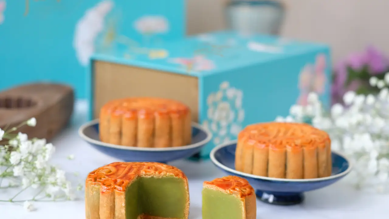 Tips Hidupkan Suasana Kumpul Keluarga dengan Mooncake Tradisional