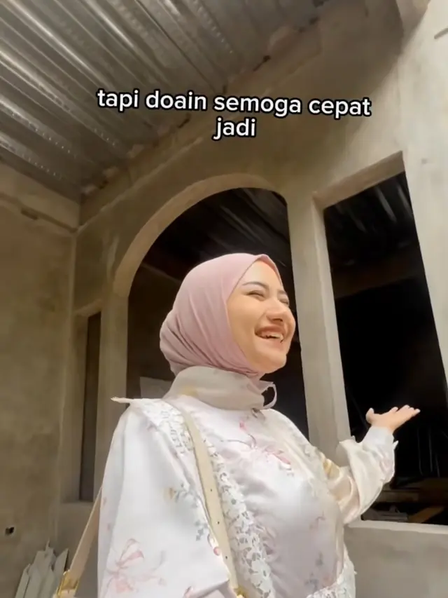 Nadzira Shafa Bangun Rumah