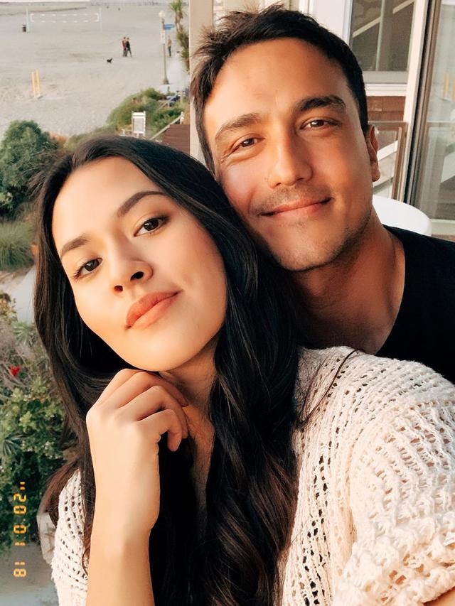 6 Momen Raisa Masak Pasta untuk Hamish Daud, Curi ...