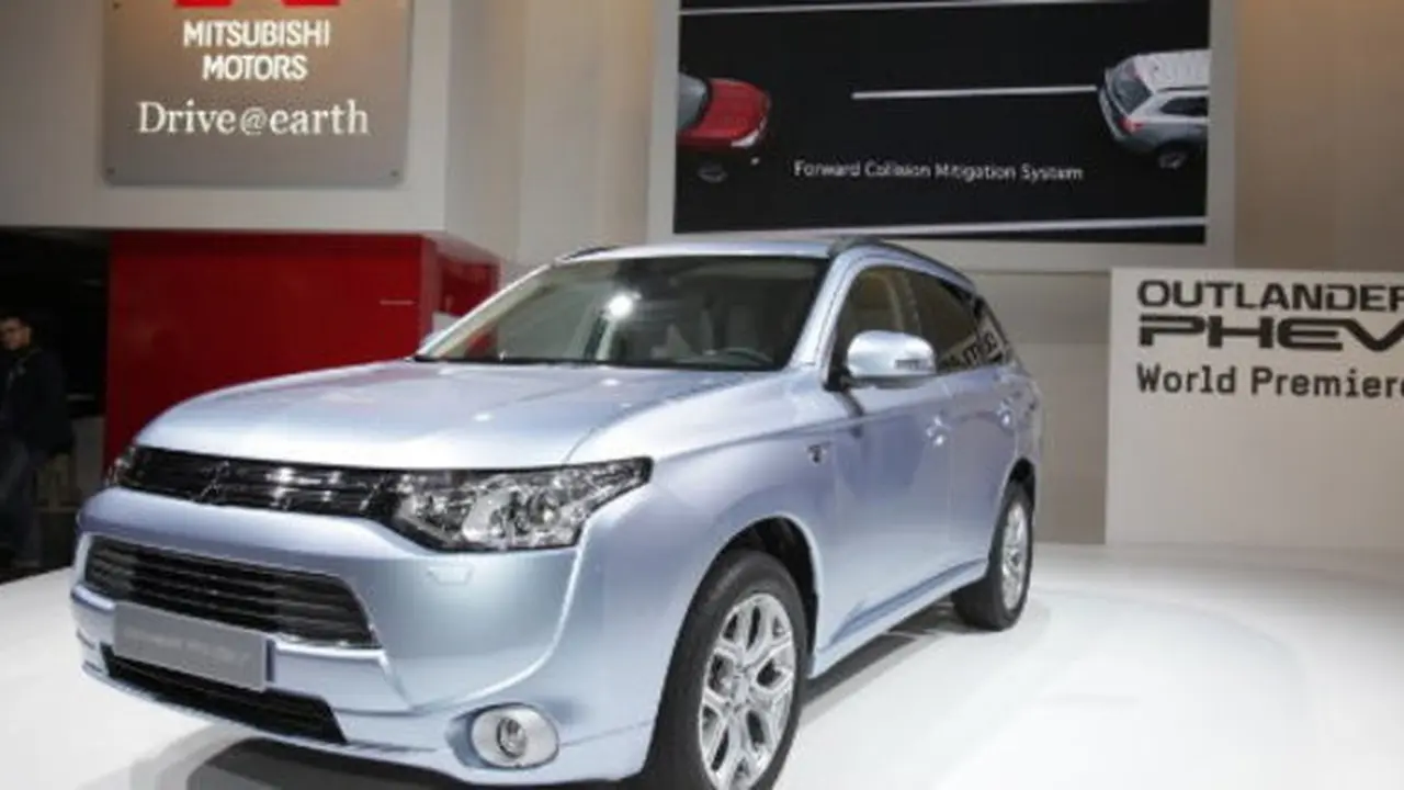 New Mitsubishi Outlander PHEV