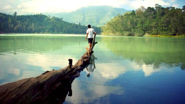 Telaga Warna Dieng