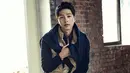  Dalam drama terbarunya ‘Man to Man’, nampaknya Song Joong Ki akan membantu menjadi cameo dan berperan menjadi seorang asisten sutradara yang bernama Yeo Woon Kwang. (Instagram/songjoongkionly)