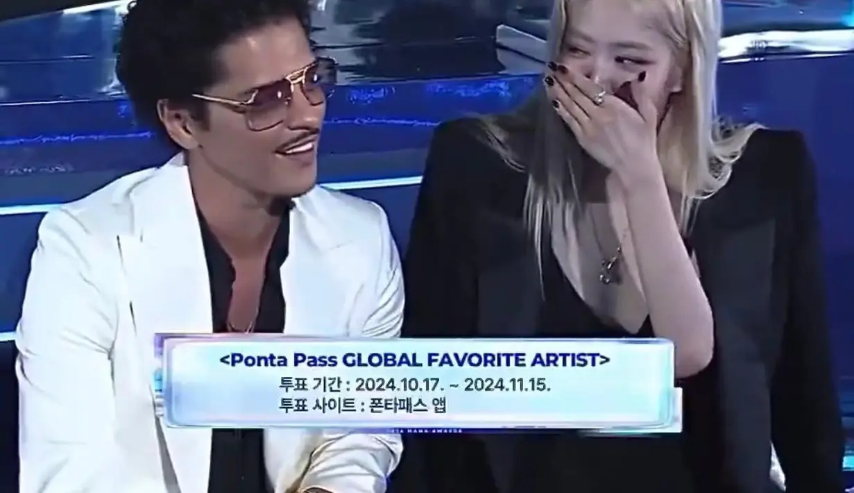 Ini merupakan ajang penghargaan yang mereka hadiri bersama-sama sejak kesuksesan lagu "APT". (Foto: Doc MAMA Awards 2024 via X)