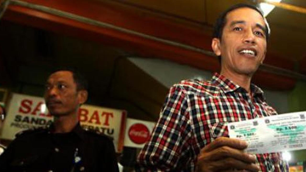 Jokowi: 2013 Metromini dan Kopaja masuk jalur TransJakarta