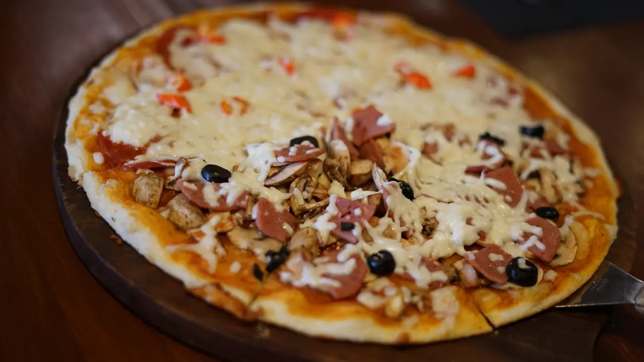 Pizza Signora Pasta