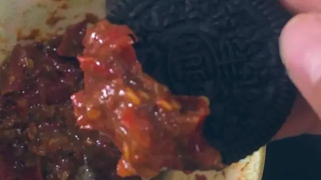 6 Cara Makan Cokelat Ini Tak Biasa, Indonesia Banget