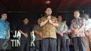 Jaksa Agung Muda Pidana Umum (Jampidum) Noor Rachmad memberi keterangan kepada awak media saat penerimaan berkas perkara tahap 1 kasus Perkara Ahok di Kejaksaan Agung, Jakarta, Jumat (25/11). (Liputan6.com/Helmi Afandi)