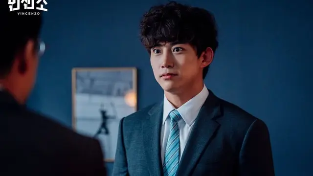 Ok Taecyeon dalam Vincenzo. (Foto: Instagram/ tvndrama.official)
