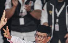 Momen Pelukan Mahfud, Gibran dan Cak Imin usai Debat Capres, Ternyata Ini yang Mereka Bicarakan