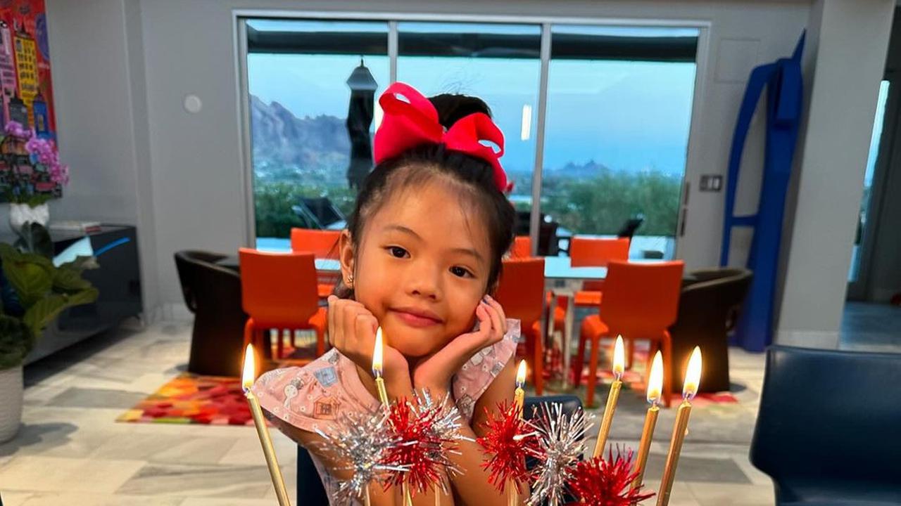 7 Potret Ultah Anak Farah Quinn yang ke-6, Perlihatkan Kedekatan dengan Ayah Bule Sambungnya