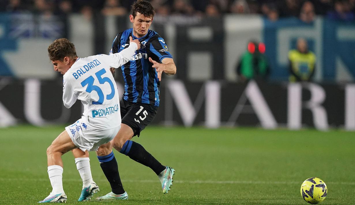 Tampil di hadapan pendukungnya sendiri, Atalanta bermain dominan pada menit awal babak pertama. (Spada/LaPresse via AP)