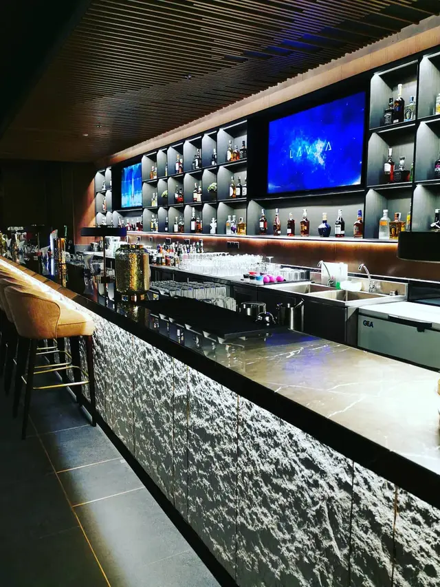 Lavva Lounge