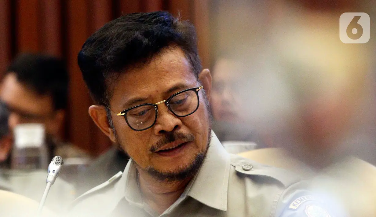Menteri Pertanian Syahrul Yasin Limpo saat rapat kerja dengan Komisi IV DPR di Gedung Nusantara, Kompleks Parlemen, Senayan, Jakarta, Senin (17/2/2020). Rapat ini tindak lanjut dari Rapat Dengar Pendapat (RDP) sebelumnya terkait program kerja tahun anggaran 2020. (Liputan6.com/Johan Tallo)