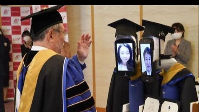 7 Meme Wisuda Saat Pandemi Virus Corona Ini Bikin Sedih