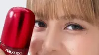 Lisa BLACKPINK Didapuk Jadi Duta Merek Terbaru Shiseido, Promosi Serum Anti-aging