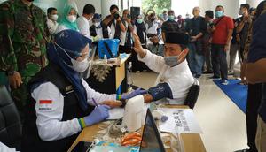 Bapati Kabgor, Nelson Pomalingo saat menjalani pemeriksaan (Arfandi Ibrahim/Liputan6.com)