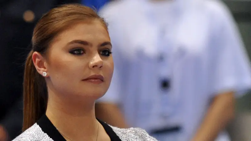 Siapa Alina Kabaeva yang Disebut Kembali Mengandung Anak Perempuan Vladimir Putin?