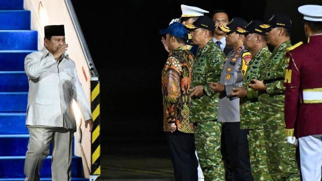 Usai KTT APEC, Presiden Prabowo Tiba Jakarta dan Beri Instruksi Khusus ke Mensesneg di Lanud Halim