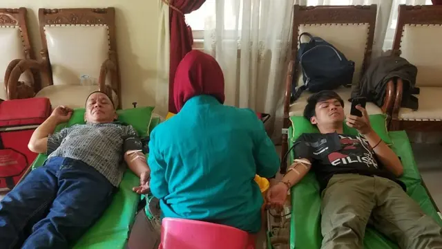 Aksi Donor Darah di Rumah.