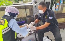 Tim DVI Polda Jabar Ambil Sampel DNA Keluarga Korban Pesawat ATR untuk Identifikasi