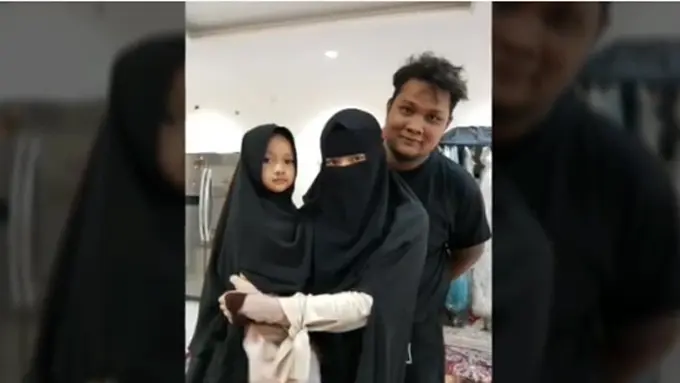 [Bintang] Istri Virgoun