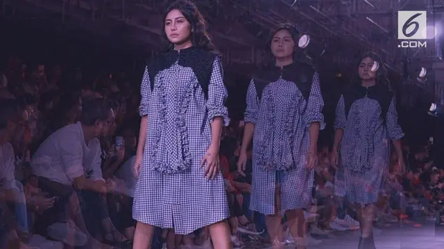 VIDEO: Detik-Detik Awkarin Dicueki Para Model