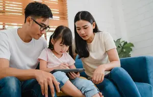 7 Kebiasaan Parenting Sederhana yang Membantu Anak Belajar Mandiri Sejak Kecil agar Tidak Manja