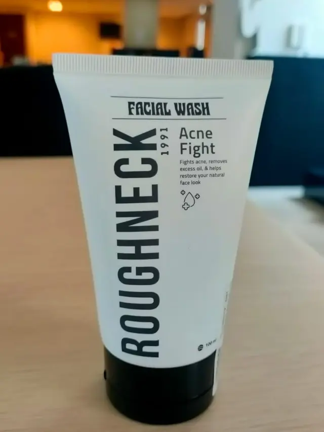 Roughneck Daily Facial Wash Acne Fight