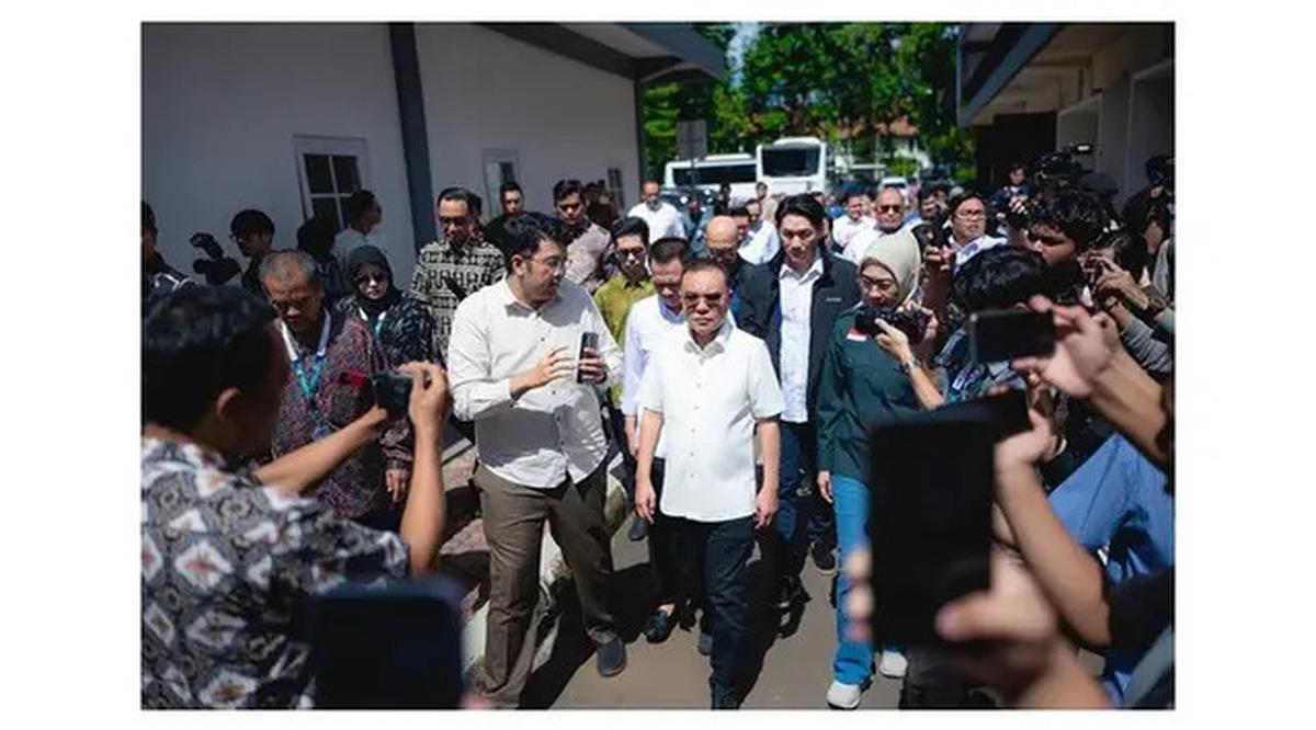 Ifan Seventeen Jawab Isu Tidak Tahu Diri Jadi Dirut PFN: Direktur Utama Rumah Sakit Tak Harus Dokter
