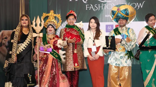 Pawllywood Fashion Show
