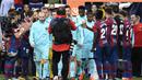 Levante mampu mengalahkan tamunya, Barcelona dengan skor 5-4 pada pekan ke-37 La Liga 2017/2018 (13/5/2018). Telah memastikan gelar La Liga 2017/2018 dengan catatan belum terkalahkan dan mendapatkan guard of honour sebelum laga, Barcelona justru keok di kandang Levante berkat torehan hattrick sayap kiri tuan rumah, Emmanuel Boateng. Kekalahan tersebut menjadi satu-satunya kekalahan Barcelona di La Liga musim 2017/2018. (AFP/Jose Jordan)