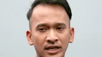 Ruben Onsu melihat langsung kesederhanaan Presiden Indonesia, Joko Widodo. Saat hadir dalam pernikahan Kahiyang Ayu dan Bobby Nasution, presenter dan pemeran itu mengaku kagum dengan Presiden Jokowi. (Nuwahyunan/Bintang.com)