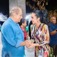 Krisdayanti saat Hadir di Pesta Ulang Tahun Presiden Timor Leste dengan gaya elegan. [@krisdayantilemos]