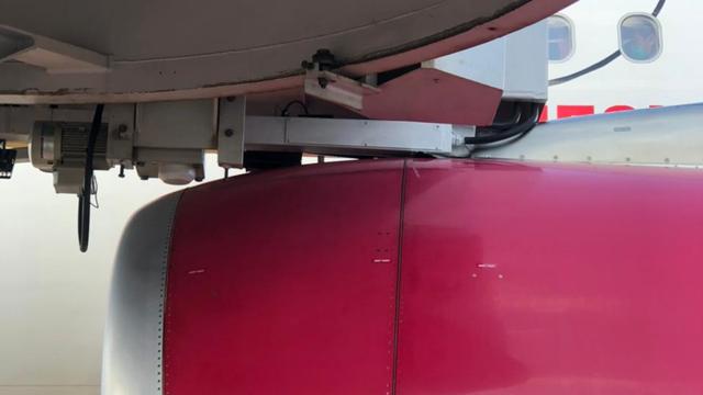 Kondisi Pesawat Batik Air Tabrak Garbarata di Bandara Ngurah Rai Bali