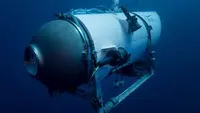Pihak Penjaga Pantai Amerika Serikat (AS) mengatakan bahwa kontak dengan kapal selam kecil tersebut terputus sekitar satu jam 45 menit setelah penyelaman. (OceanGate Expeditions via AP, File)