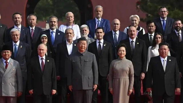 Sejumlah pemimpin negara menghadiri parade militer memperingati 80 tahun kemenangan dalam Perang Rakyat China Melawan Agresi Jepang dan Perang Dunia Anti-Fasis, termasuk Presiden Prabowo Subianto (Dok. AFP/Sergey Bobylev).