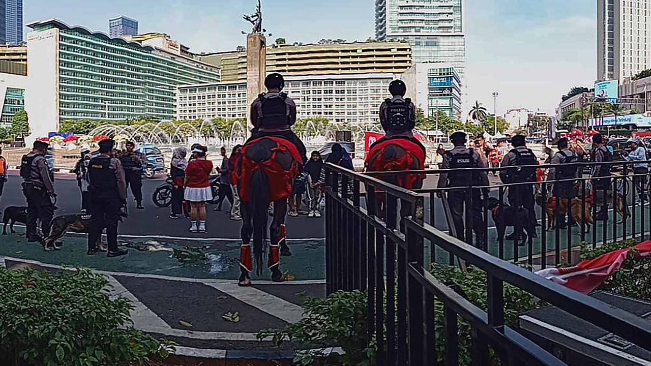 FOTO: Pasukan Berkuda Polri Dikerahkan Kawal Perayaan HUT RI ke-80 di Jakarta