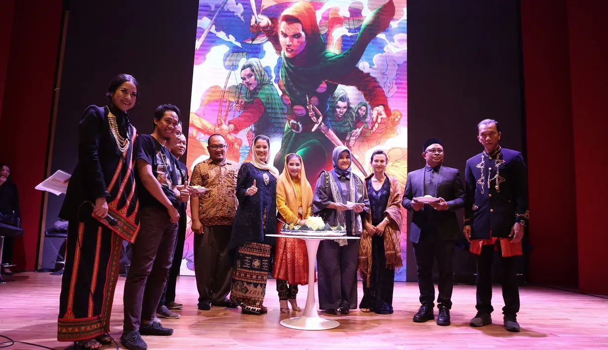 Artis senior mengaku sedih dengan generasi milenial yang tak mengenal lagi tokoh pejuang Aceh, Keumalahayati. Dengan mengandeng penerbit Gramedia, Marcella membuat versi komik. (Nurwahyunan/Bintang.com)